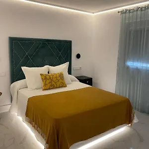 13 Lives In , Ibiza città Spagna
